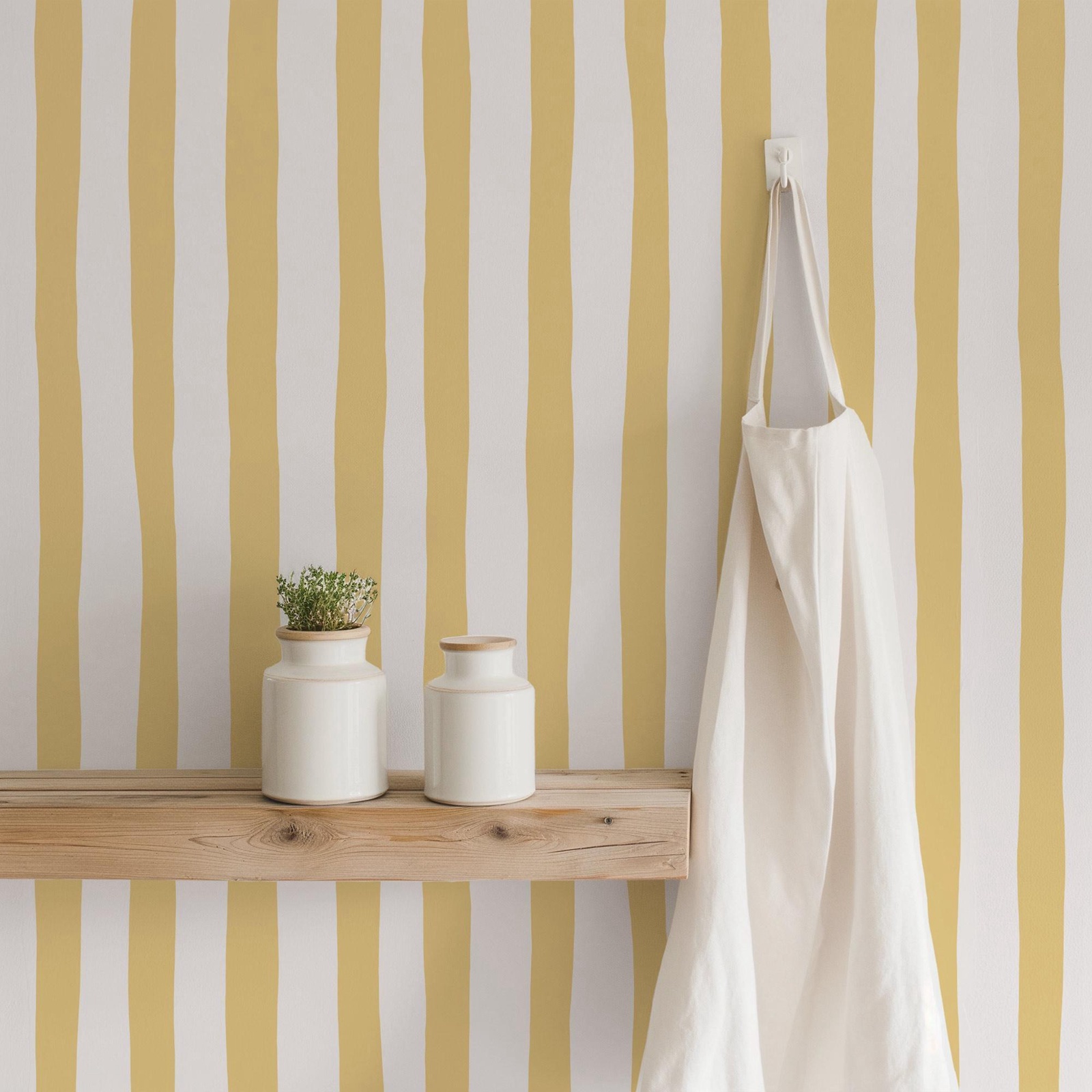 Sunshine Yellow Wobbly Stripes - Baby Nursery Yellow avis et prix